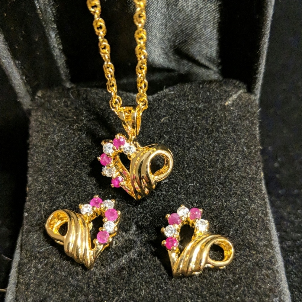 Heart-shaped set (necklace and earrings)